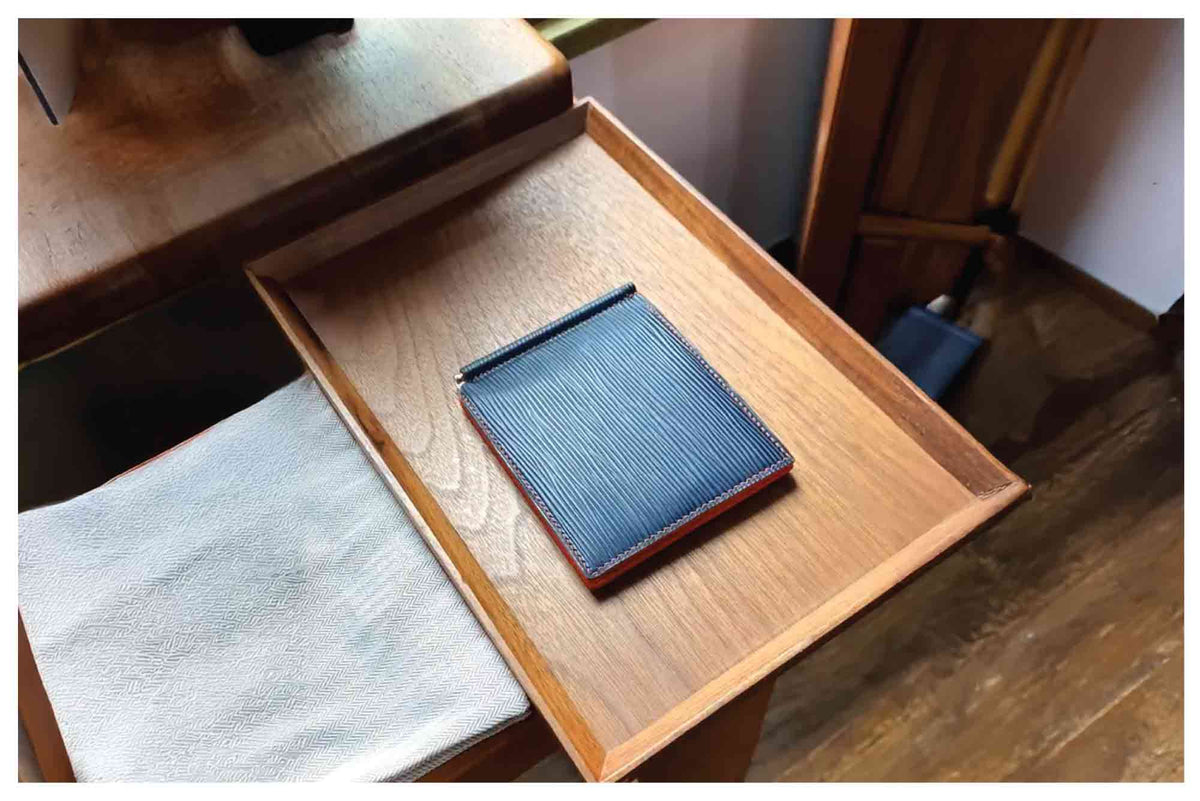 Black Ripple Grain Leather