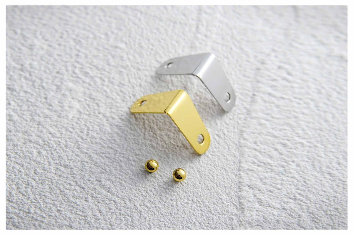 Angle Clasp